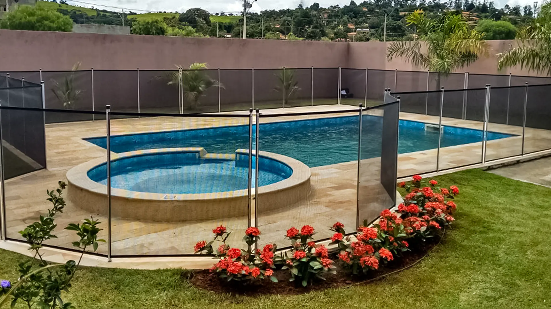 Cercamento de Piscinas